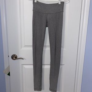 GREY LULULEMON LEGGINGS